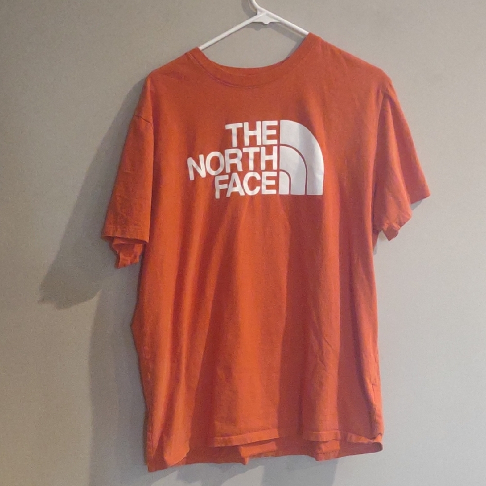 The North Face Men's Xlarge Burnt Orange Short Sleeve Tee Shirt
